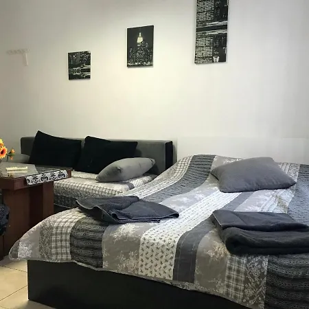 Day And Night Apartment Weliko Tarnowo