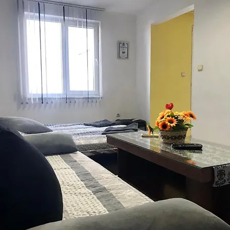 Day And Night Apartment