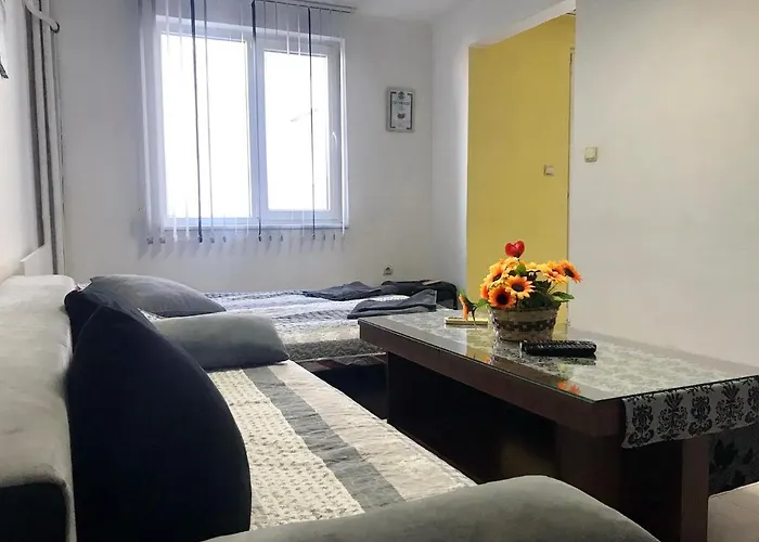 Day And Night Apartment